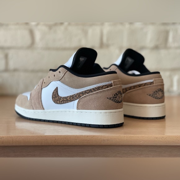 Nike Air Jordan 1 Low SE GS Brown Elephant White Tan DZ5368-201 Size 7Y / 8.5W - Picture 7 of 10